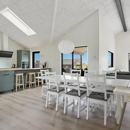 Nice In With House Sea View