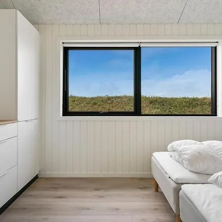 Nice In With House Sea View 宝可波